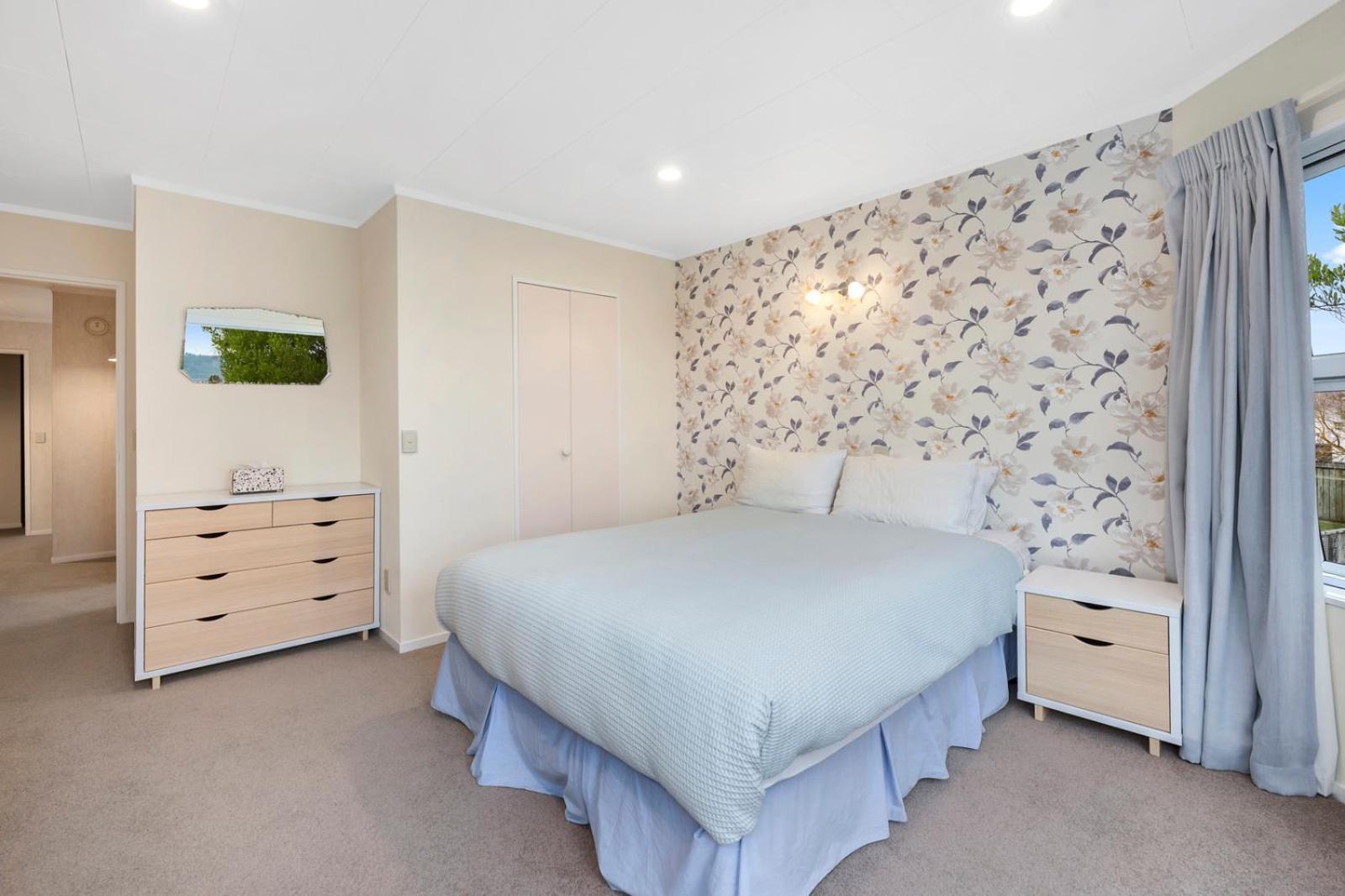 The White House - Taupo Holiday Home Εξωτερικό φωτογραφία